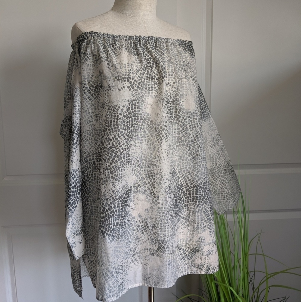 Jarbo Tunic Off Shoulder Long Sleeve Pebble Print Semi Sheer Cotton Grey M NWOT